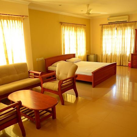 Mascot Paradise City Hotel Tellicherry Dış mekan fotoğraf