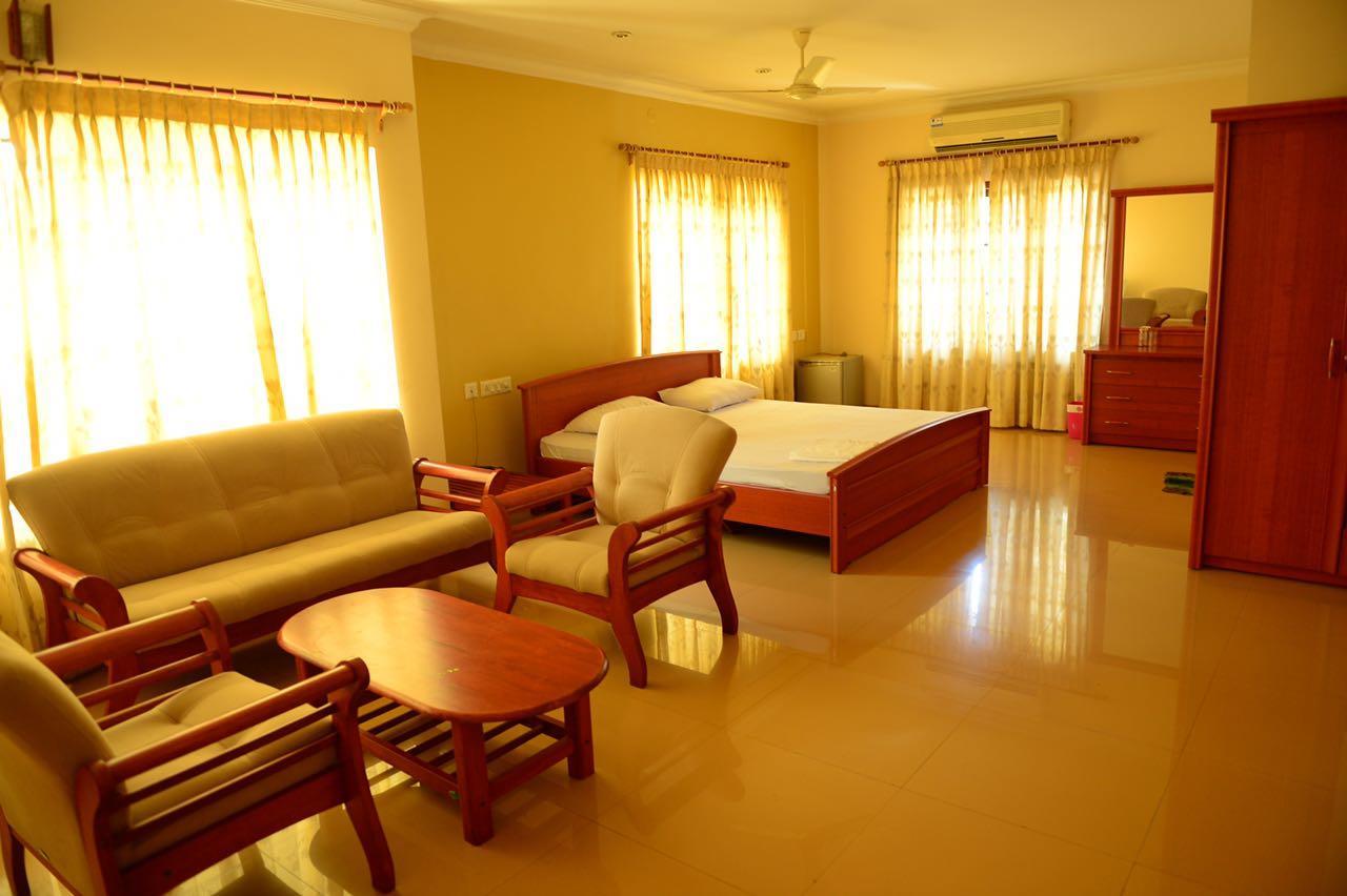 Mascot Paradise City Hotel Tellicherry Dış mekan fotoğraf