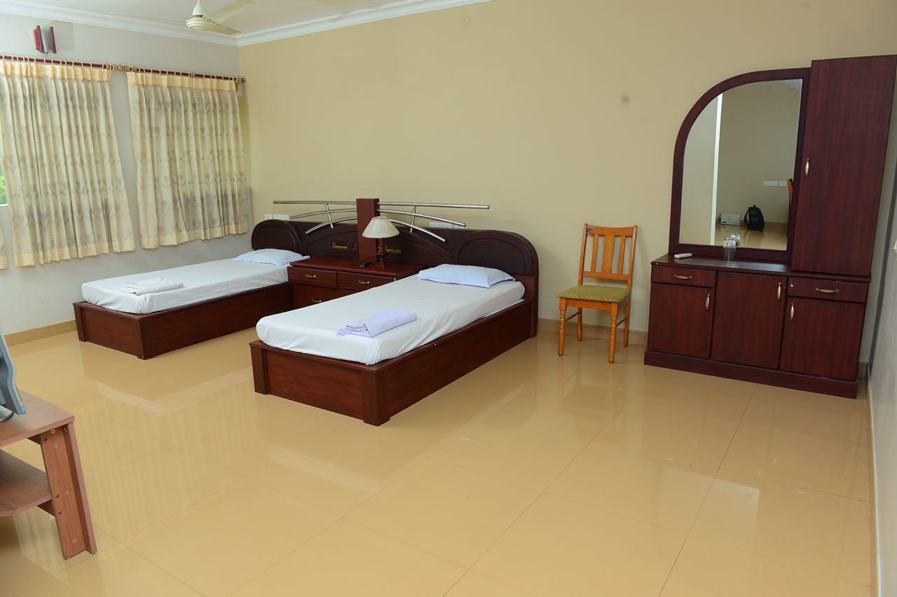 Mascot Paradise City Hotel Tellicherry Dış mekan fotoğraf